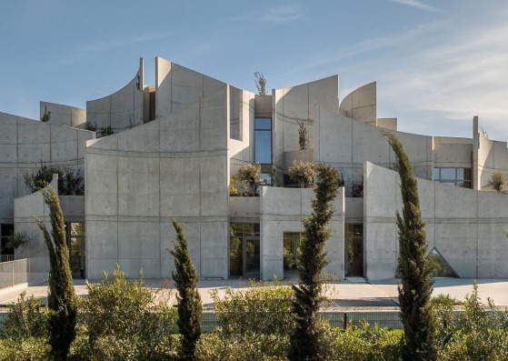 VET HOSPITAL por Davide Macullo Architects. Fotografía por Leonit Ibrahimi