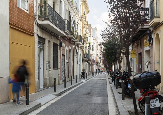 Mireia and Toni's House (and Joan and Laia) by vora + Toni Riba. Photograph by Adrià Goula