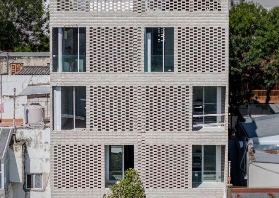 NÑZ 3949 por Estudio Arqtipo. Fotografía por Israel Caire 