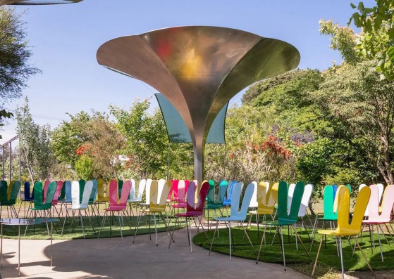 Pabellón HANA por Kazuyo Sejima. Fotografía cortesía de Prada