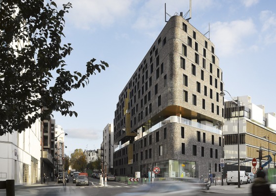 Exterior view. Day-Care and Young Workers Hostel, by Chartier Dalix and Avenier Cornejo. Photography by David Foessel