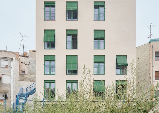 La Raval por Lacol. Fotografía por Adrià Goula