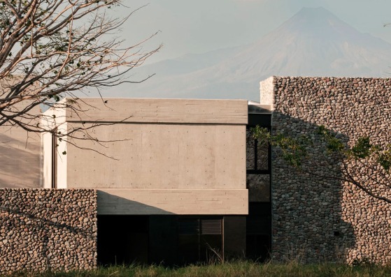 Vivienda contemplativa. Casa Seye por Di Frenna Arquitectos. Fotografía por Lorena Darquea