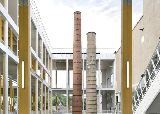 Charleroi Palais des Expositions by architecten jan de vylder inge vinck and AgwA. Photograph by Filip Dujardin
