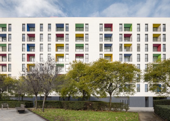 SB Building. 110 affordable rental apartments, complementary spaces, and commercial premises by EMBA. Photography by Oriol Gómez