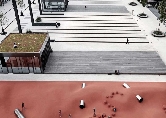 Täby Torg por Poliform. Fotografía por Wichmann + Bendtsen