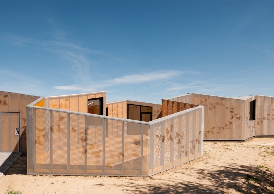General exterior view of the modular nursery by ENERO Architecture. Photography © Javier Bravo