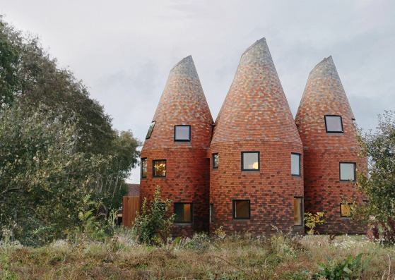 Contemporary Oast House by ACME. Photography by Jim Stephenson