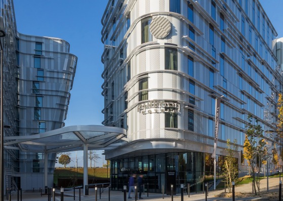 Hoteles Accor por Arte Charpentier Architects. Fotografía por Christophe Valtin
