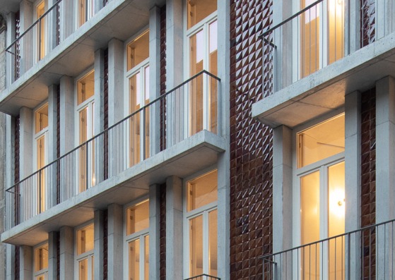 General Silveira Building by Atelier Tiago Antero. Photograph by José Campos