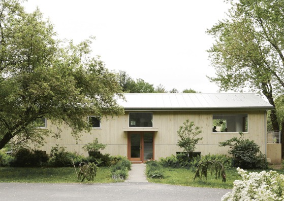 Pine Lane House by Ballman Khapalova. Image courtesy of Ballman Khapalova