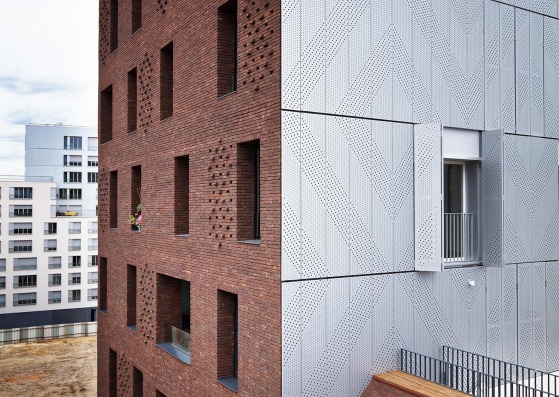 38 Social Housing by Avenier Cornejo. Photograph © Takuji Shimmura 