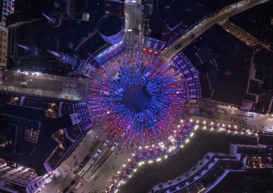 Iris by Ben Busche / Brut Deluxe. Photograph by Miguel de Guzmán / Rocío Romero