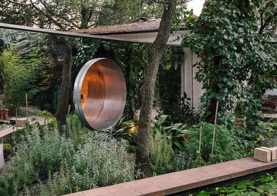 La Madriguera ( the burrow) by delaVegaCanolasso Arquitectos. Photograph by Imagen Subliminal (Miguel de Guzmán + Rocío Romero)