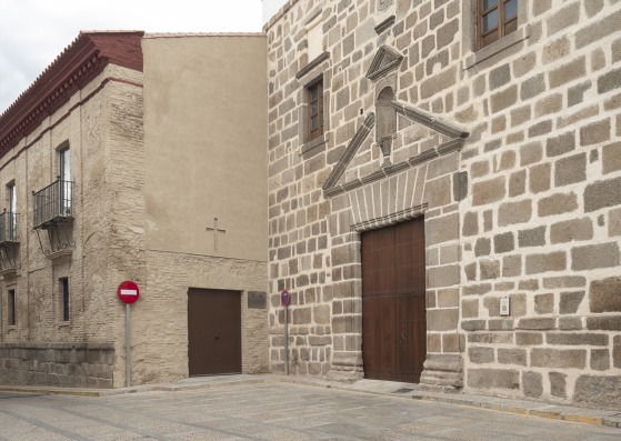 Renovation and conditioning of the Jesuit College by DUNAR arquitectos + TRAX. Photograph Nicolás Yazigi