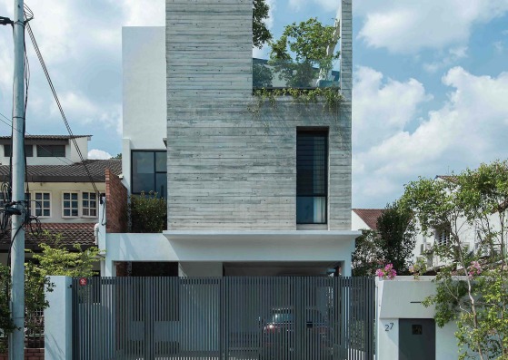 Casa End-lot por Eleena Jamil Architect. Fotografía por David Yeow Photography