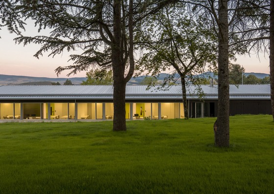 Colegio de Education Especial Isterria por Blasco Esparza Arquitectos & Asociados. Fotografía © Pedro Pegenaute