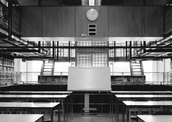 Het Nieuwe Instituut por Jo Coenen. Fotografía por Petra van der Ree