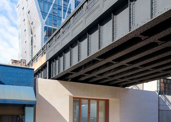 Outside view. Photography © Jason Schmidt. Image courtesy of Lisson Gallery