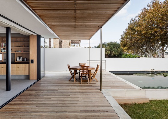 Casa MB by Gabriel Montañés. Photograph by Adrià Goula