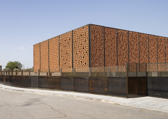 Lantern House by MUKA arquitectura. Photograph by Javier Callejas