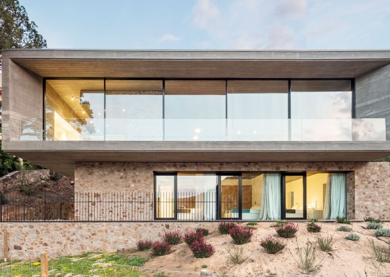 Casa 1510 por Nordest Arquitectura. Fotografía por Adrià Goula