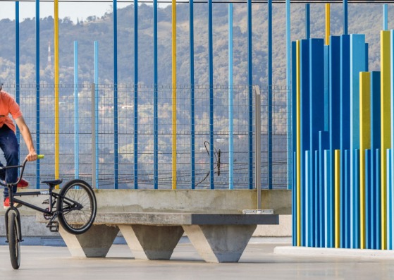 Centro Cívico por la Paz por Norte Sur Arquitectos. Fotografía por Fernando Alda
