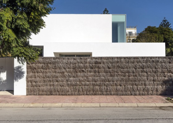 Casa PSM por OOOA Arquitectos. Fotografía por Jesús Granada 