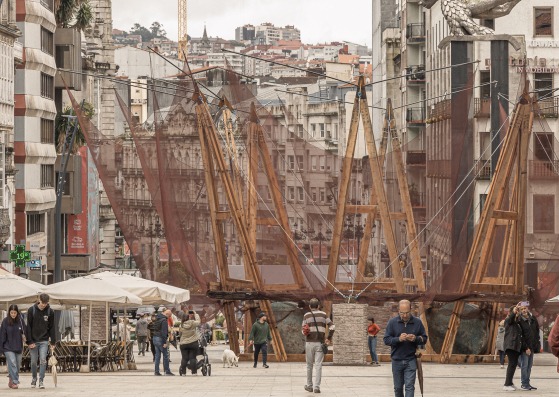Pabellón temporal ¡Qué faena(r)! por Óscar Cruz y Pablo Paradinas. Fotografía por Franzisco González
