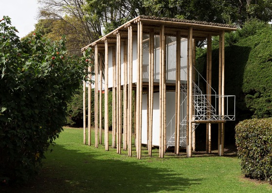 Apiario Urbano por Palafito Arquitectura. Fotografía por Simón Bosch