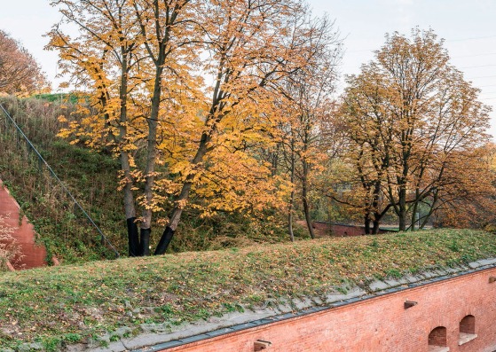 Museo Katyń en BBGK Architekci. Fotografía por Juliusz Sokolowski