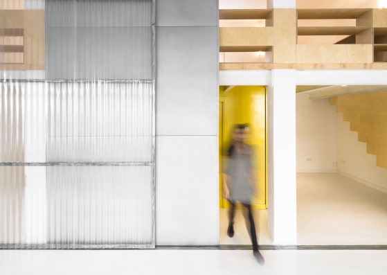MULTIPLYING ARCHITECTURES (II). Loft Renovation by Idearch. Courtesy of the architects