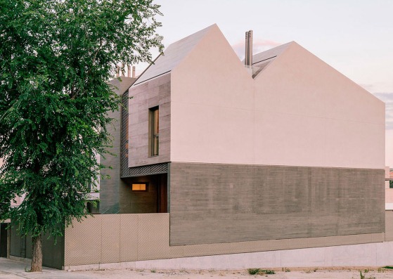 Sierra House by Steyn Studio. Photograph by Imagen Subliminal. Miguel de Guzmán / Rocío Romero