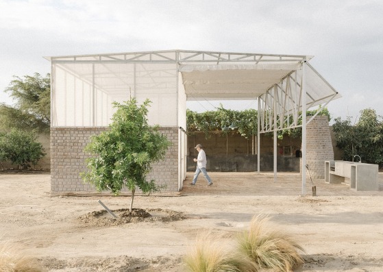 Invernadero para la coexistencia de plantas y humanos por salazarsequeromedina. Fotografía por Ivan Salinero