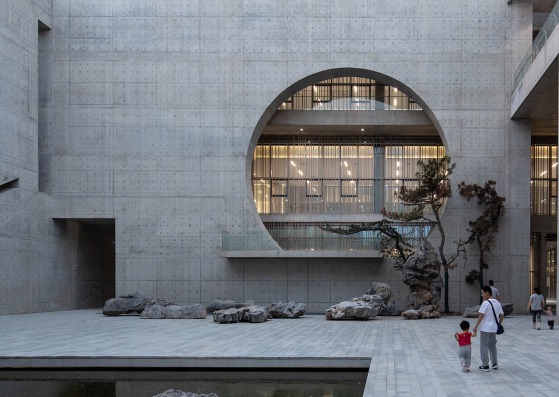 Shou County Culture and Art Center by Studio Zhu-Pei. Photograph by Schran Images