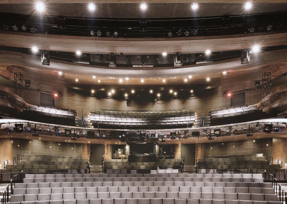 Atlanta theatre by Trahan Architects. Photography by Leonid Furmansky