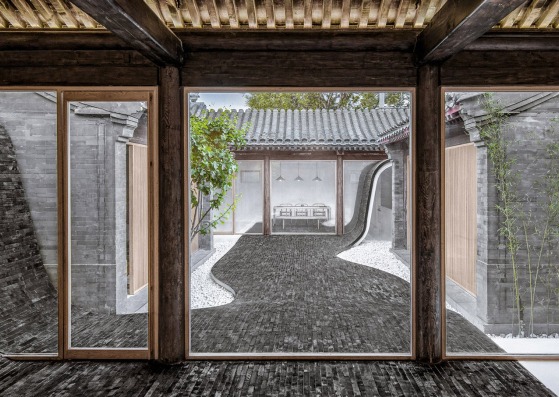 Patio plegado por Archstudio. Fotografía © Wang Ning & Jin Weiqi
