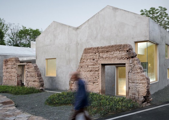 Villager’s Home in Wanghu Village by UAD. Photograph by Zhao Qiang
