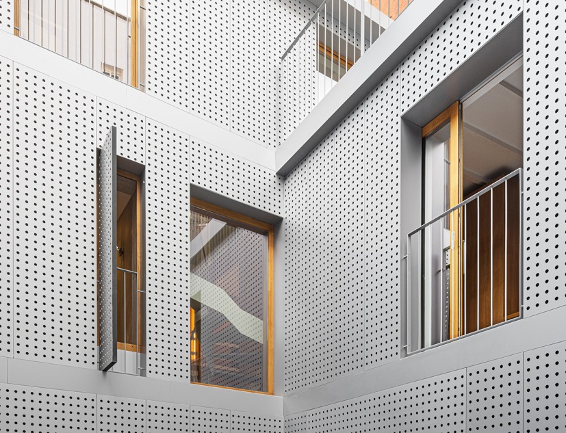 Casa Castelar por SOLAR. Fotografía por Adriá Goula