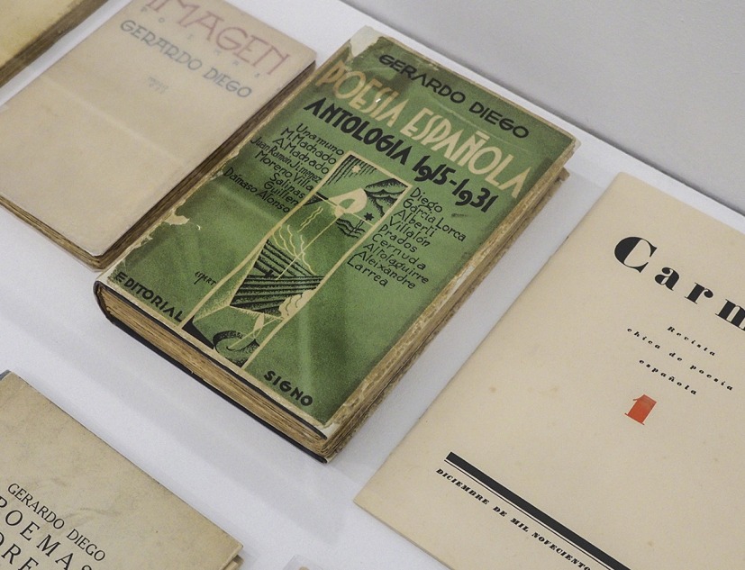 Exhibition hall image. Transatlantic Literary Avant-gardes of the 20th Century. Photograph courtesy of Casa América