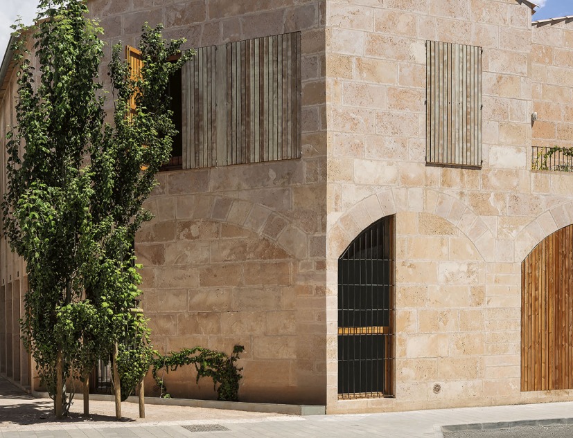 Salvador Espiru 39, 8 Viviendas Sociales – Palma, Mallorca, 2018-2021. Fotografía cortesía por El Croquis, Fotografía por Jesús Granada