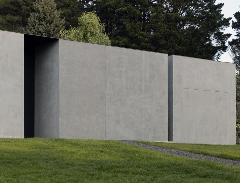 Grey House by Adam Kane Architects. Photograph by Timothy Kaye