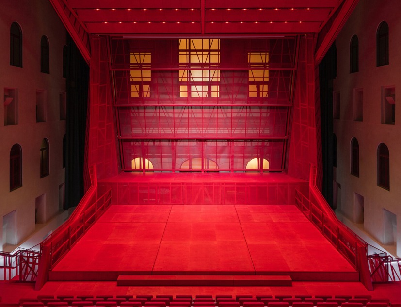 Sala de conciertos en el Balneario Imperial por Petr Hájek ARCHITEKTI. Fotografía por Petr Polák