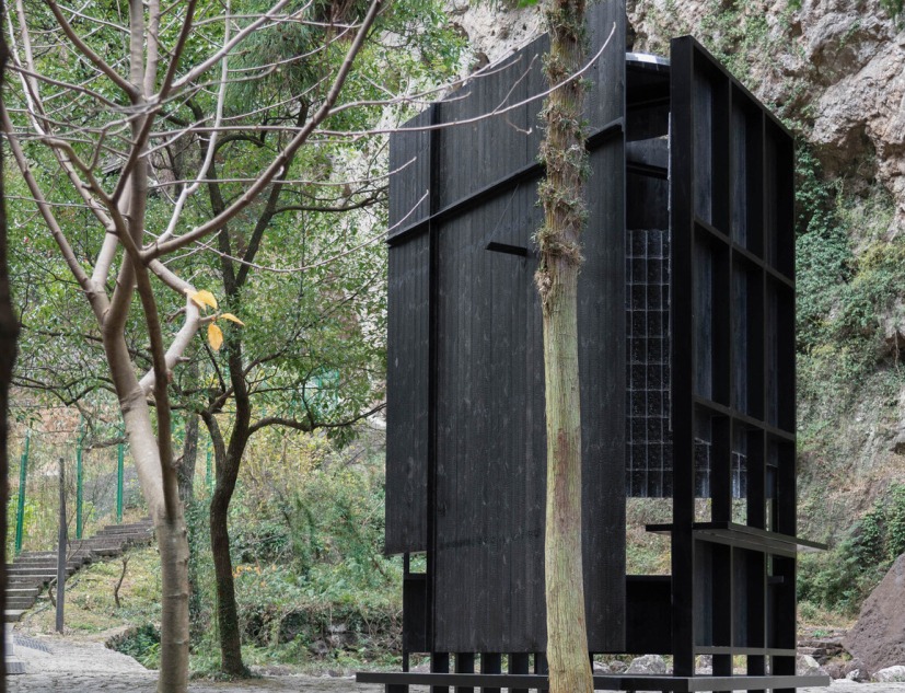 Drop-Stop Pavilion by aptdotapt. Photograph by aptdotapt