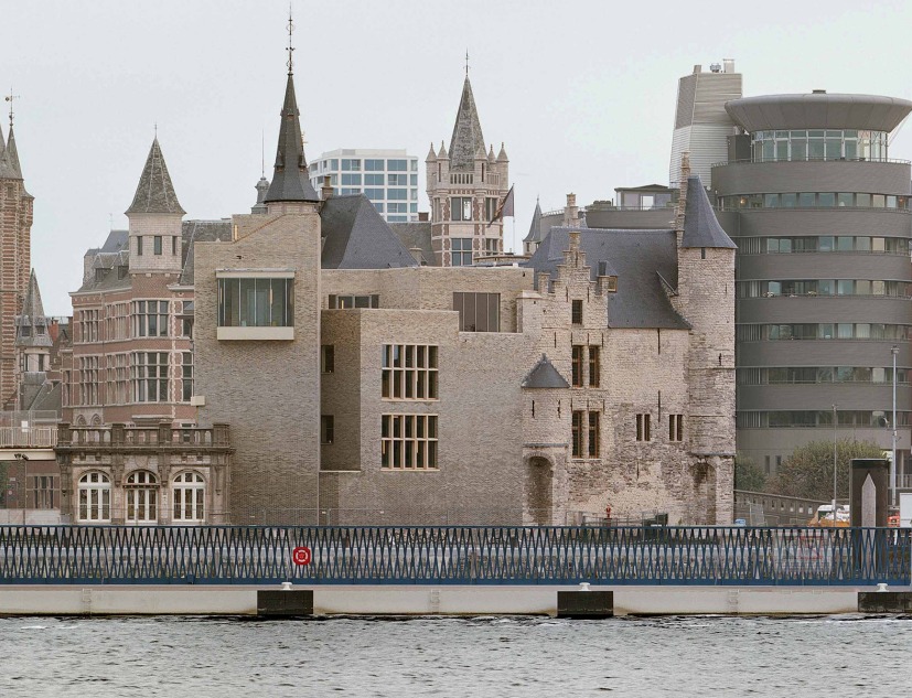 New Het Steen by noAarchitecten. Photograph by Kim Zwarts