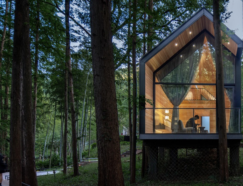 Dongmingshan Senyu Hotel by GLA Architects. Photograph by Chen Xi Studio