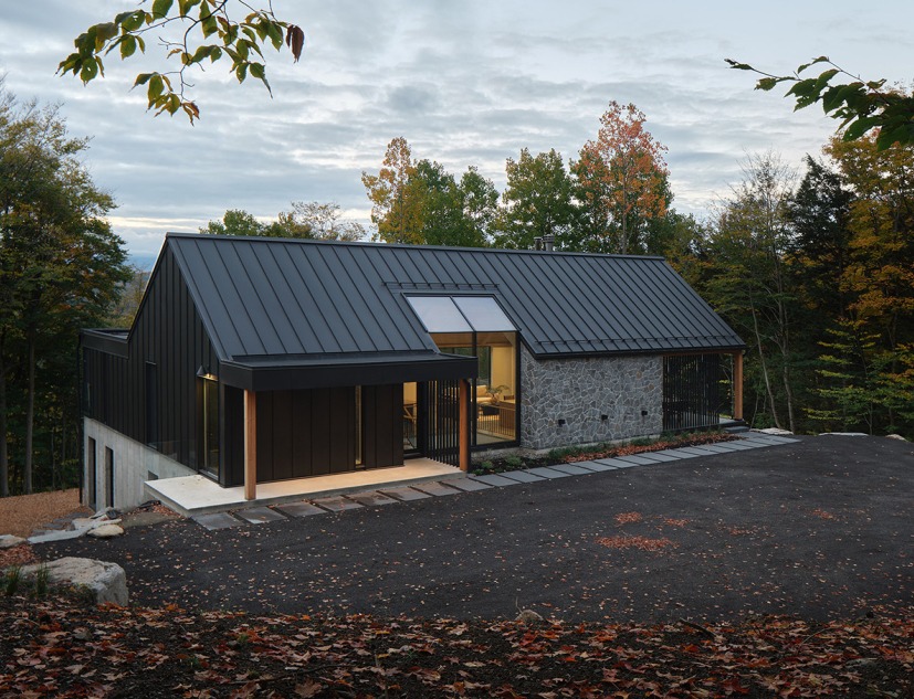 Mountainside Residence in Bromont by Muuk. Photograph by Phill Bernard