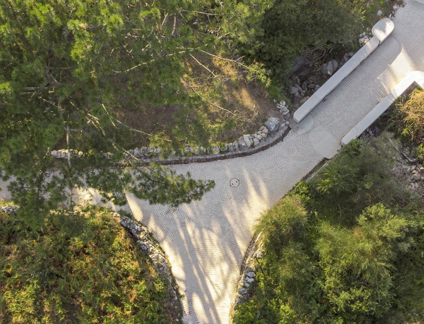 Acondicionamiento del Puente del río Villar por María Fandiño Iglesias. Fotografía por Héctor Santos-Díez