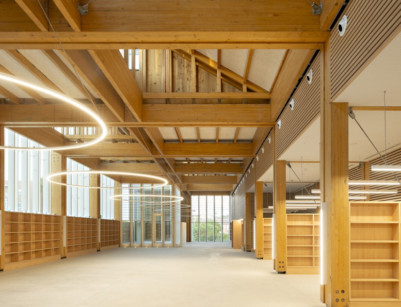 La Biblioteca de los Mil Soles por MADC & Partners. Fotografía por Javier Callejas (fotógrafo en Verosímil)
