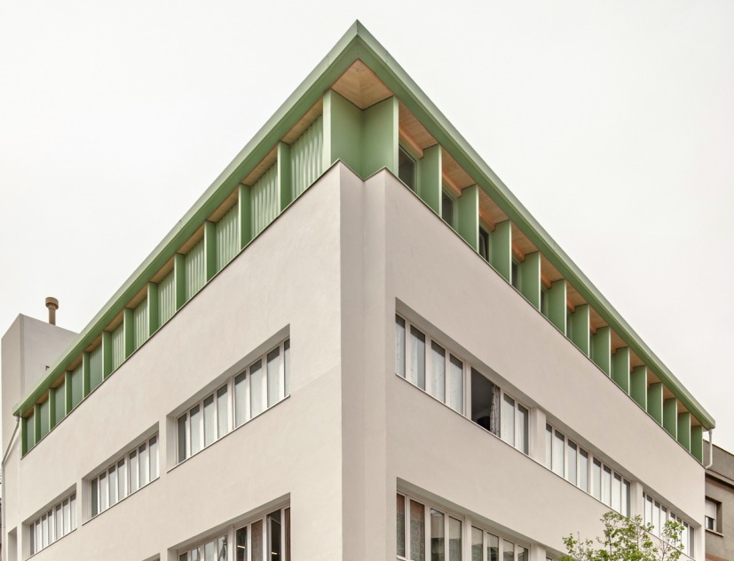 Santa Eulàlia School by SAU Taller d´Arquitectura. Photograph by Andrés Flajszer